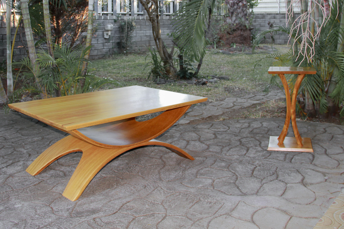 Table basse et sellette en iroko