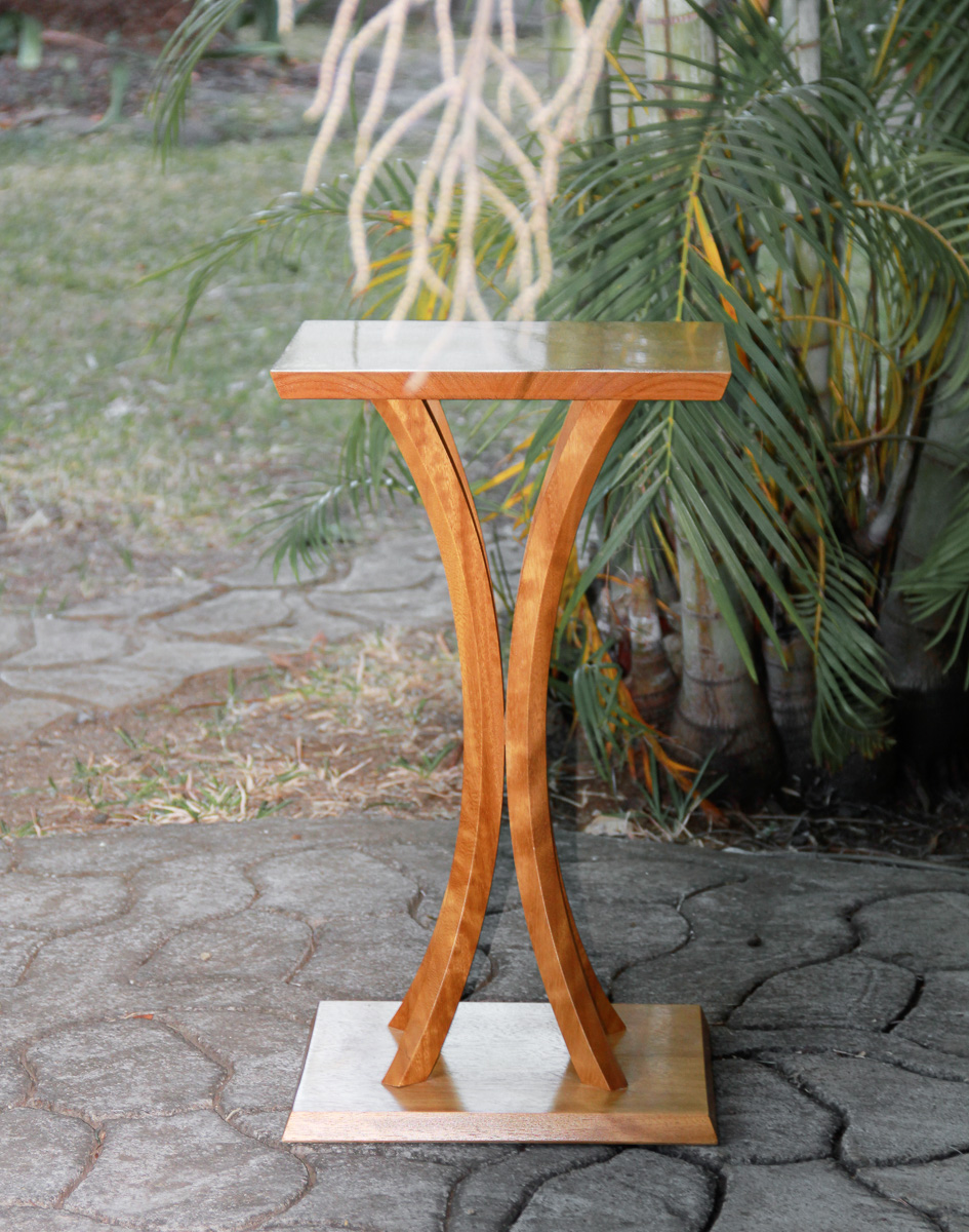 Table basse et sellette en iroko