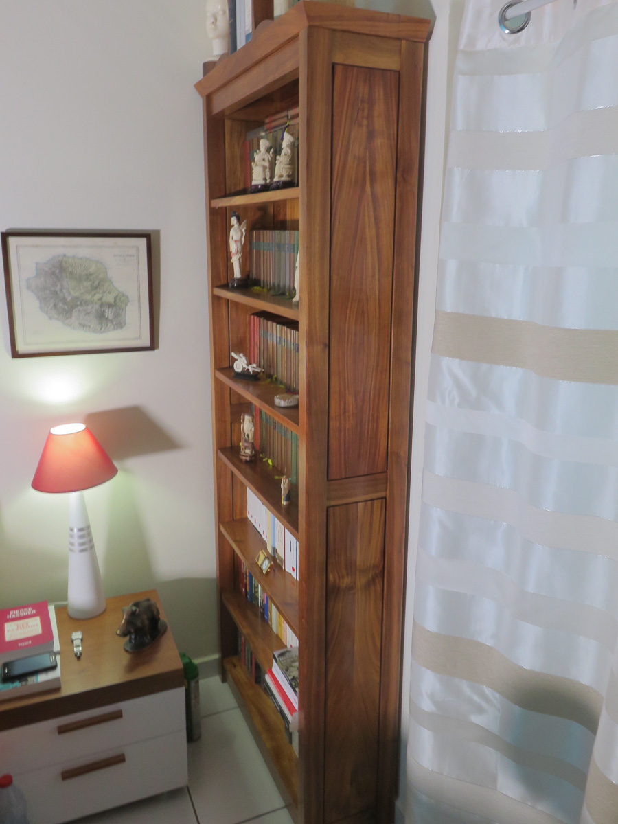 Bibliothèque en tamarin