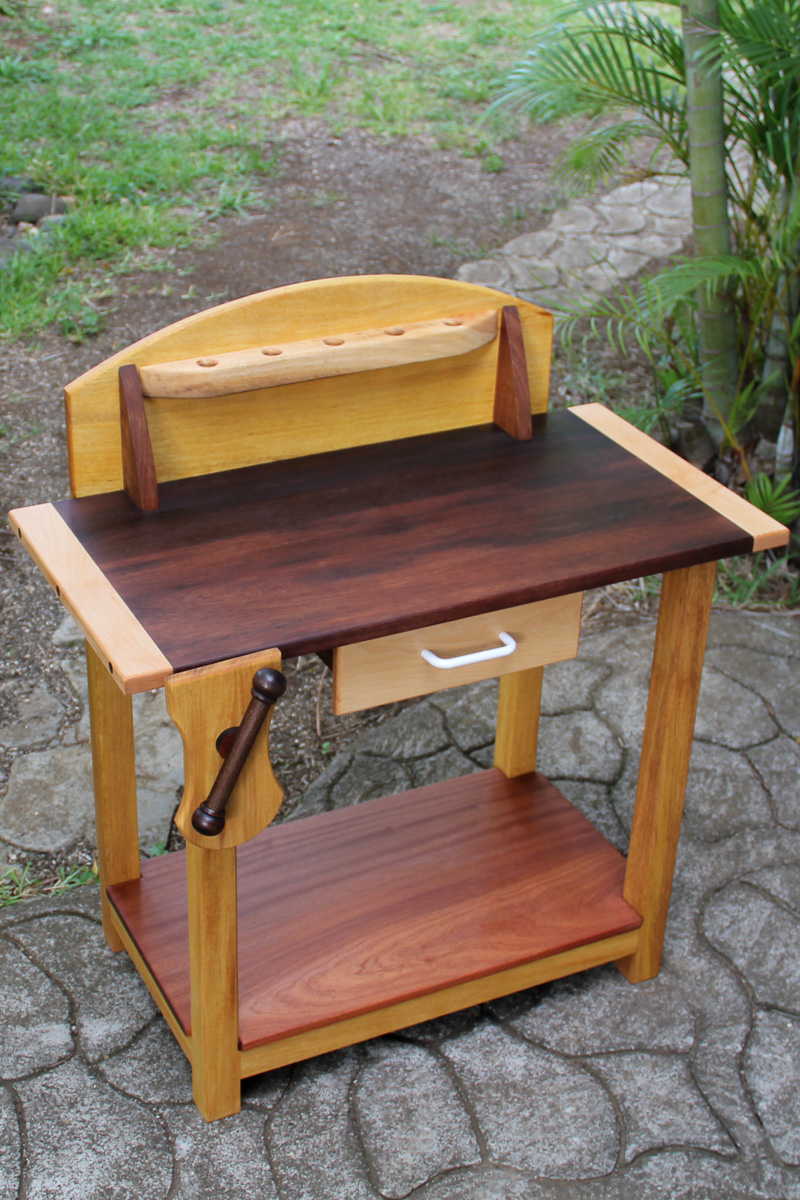 Établi pour enfant