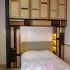 Placard de chambre façon Mondrian